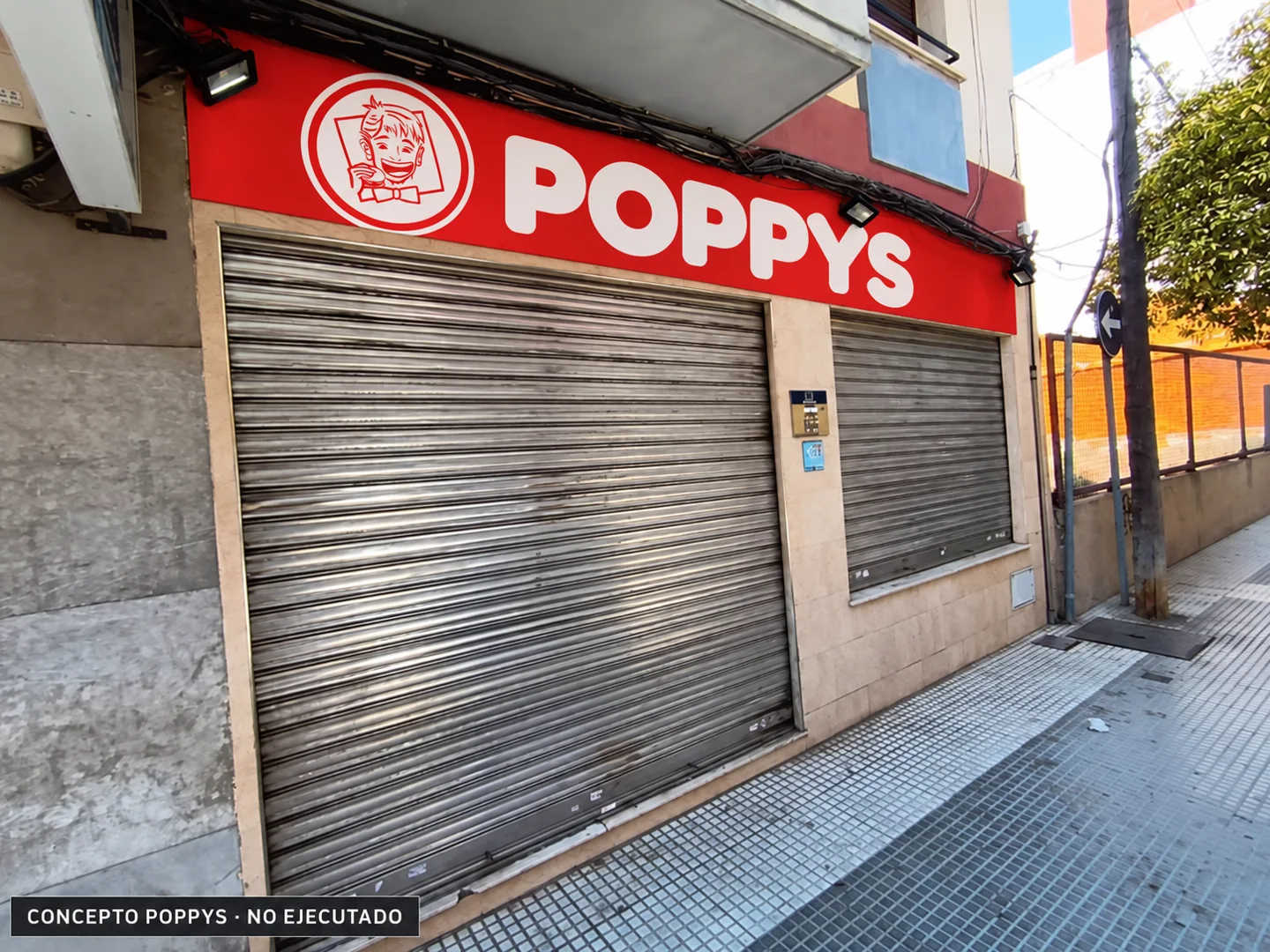 Concepto POPPYS sobre foto de una fachada en Huelva