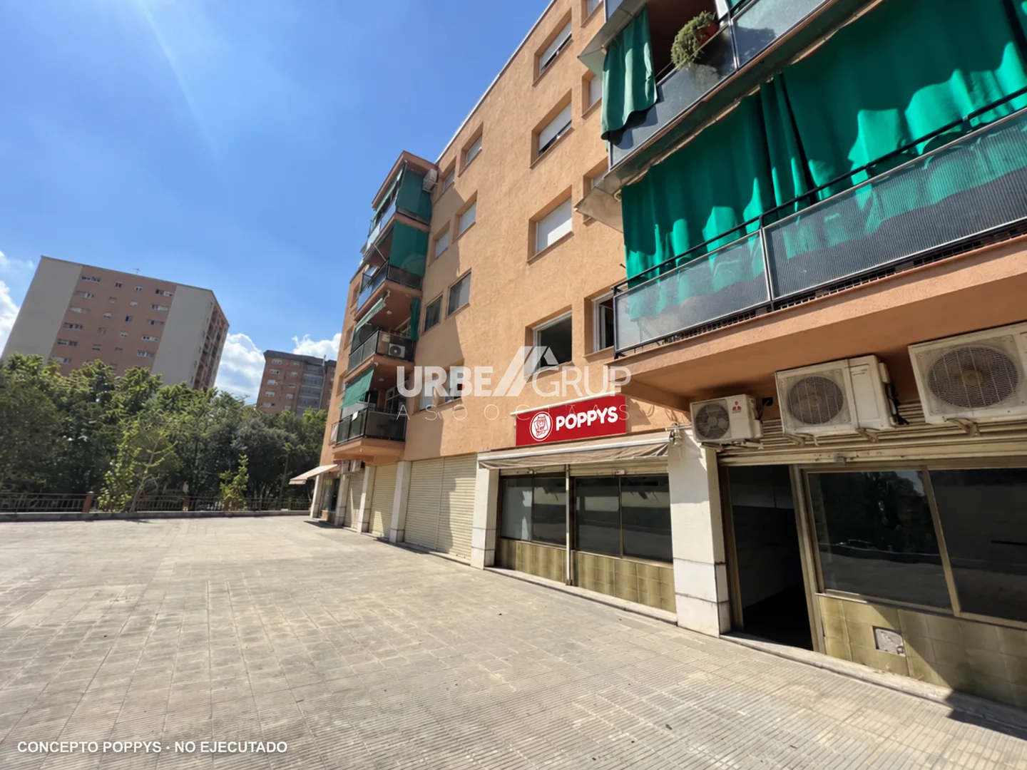 Concepto POPPYS sobre foto de una fachada en Martorell