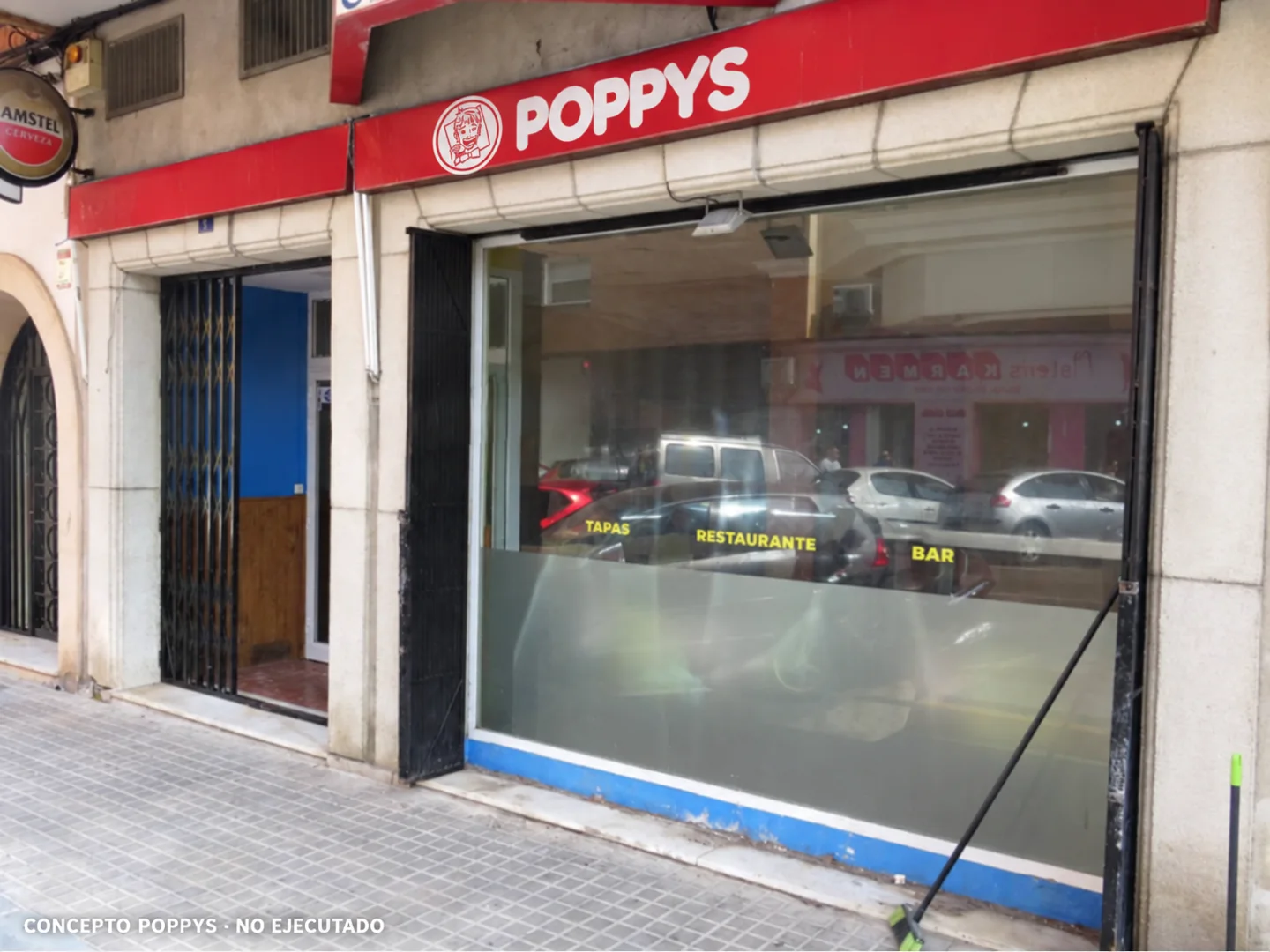 Concepto POPPYS sobre foto de una fachada en Dénia